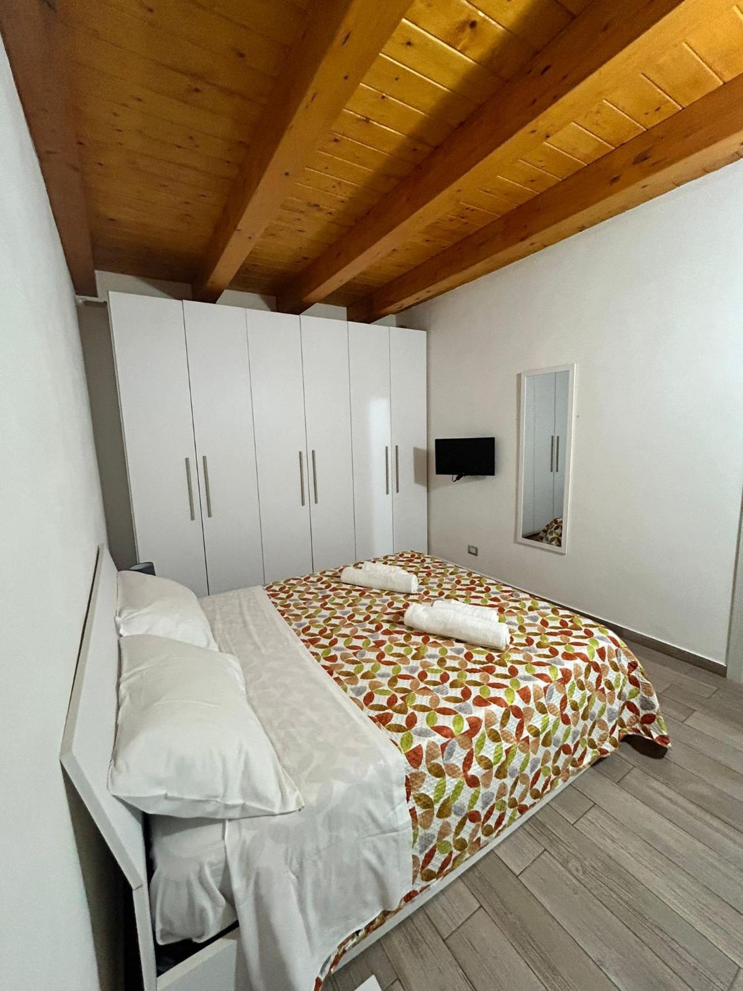 Casa Martina 2 Apartment Сиракуза Екстериор снимка